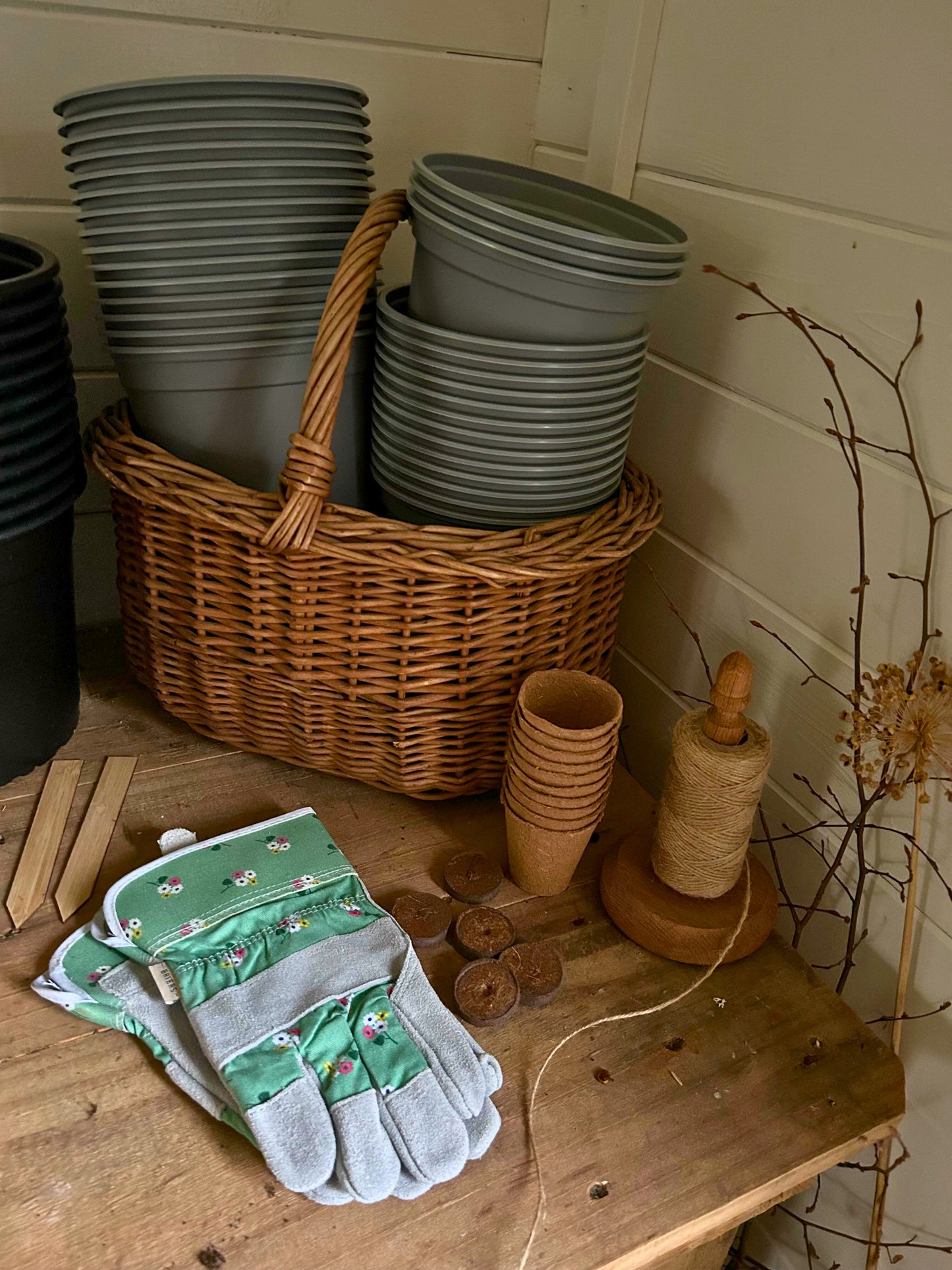 Bramley & Sage 17cm 2 litre Grey Pots - Choose Quantity